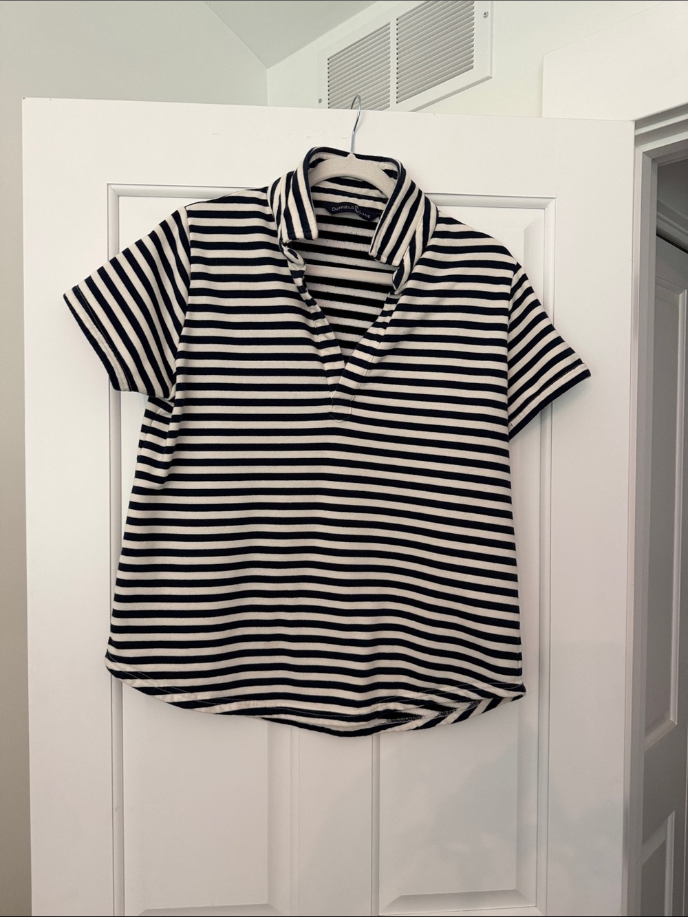 Duffield lane Striped Short-Sleeve Polo Top - Black & White